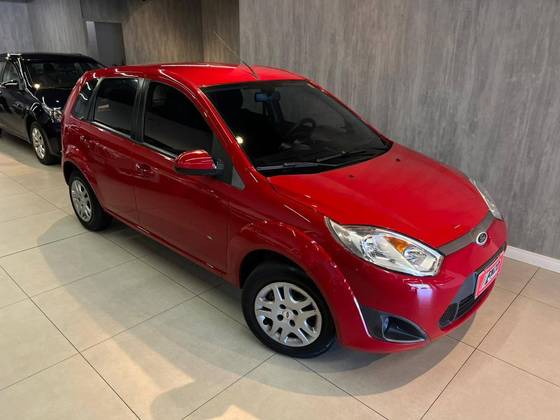 FORD FIESTA 1.0 ROCAM HATCH 8V FLEX 4P MANUAL FORD FIESTA 1.0 ROCAM HATCH 8V FLEX 4P MANUAL